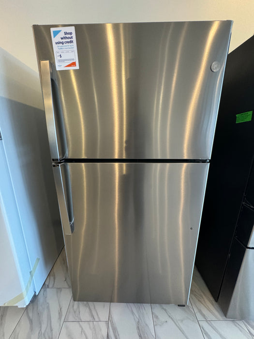 G.E REFRIGERATOR GTS22KYNRFS